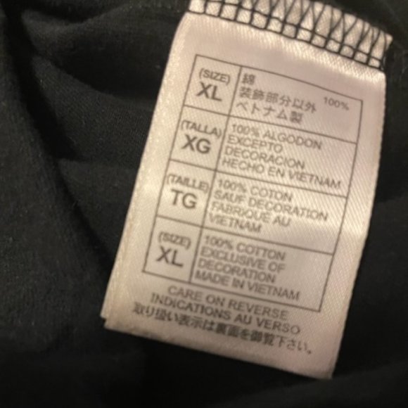 Disney 2011 Disneyland Resorts Black V-neck Tee. XL Walt Disney World 2011 with - Picture 8 of 9